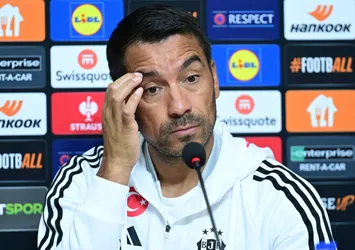Giovanni van Bronckhorst'tan Semih sözleri: Kendisi biliyor