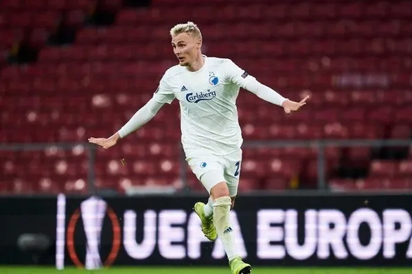 galatasaray-yeni-transferi-nelssonu-kapa-bildirdi-1628623191446.jpg Galatasaray yeni transferi Nelsson İstanbul'da | İşte ilk görüntüler - 1