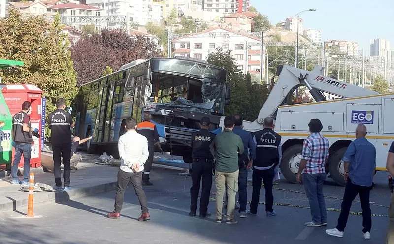 Ankara Da Otobus Kazasinda Olenlerin Kimlikleri Belli Oldu