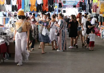 Bulgarlar akın etti! Edirne'deki sosyete pazarına yoğun ilgi