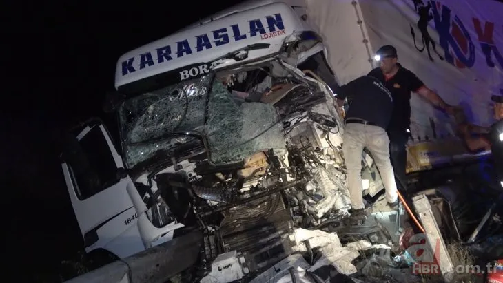 Kırıkkale’de korkunç kaza: Kamyon karşı şeride geçip TIR’a çarptı: 1 ölü 2 yaralı