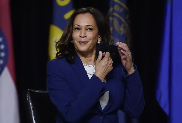 Kamala Harris kafadan Türkiye düşmanı çıktı!