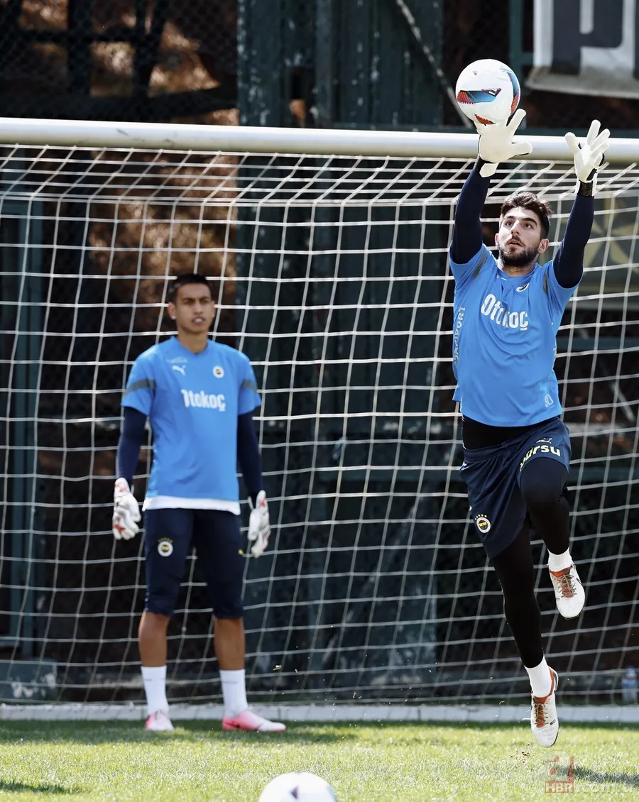 Fenerbahçe'de orta sahaya yeni aday! Mourinho o ismi istedi! Transfer operasyonu hız kesmiyor 3