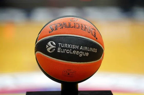 fenerbahce-kizilyildiz-maci-hangi-kanalda-nasil-izlenir-fenerbahce-kizilyildiz-maci-saat-kacta-1633095064809.jpg