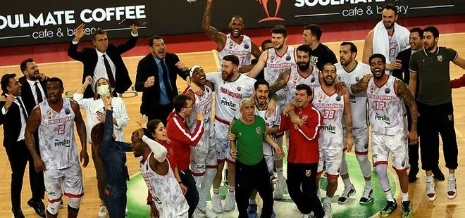 Pınar Karşıyaka FIBA Şampiyonlar Ligi’nde çeyrek finale yükseldi