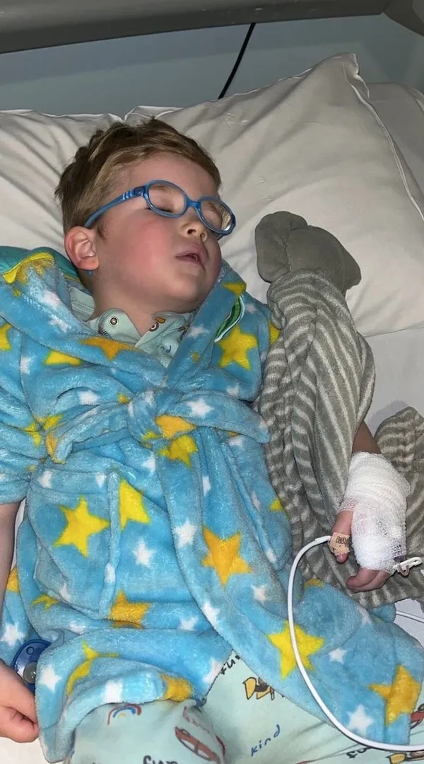 3 yaşındaki çocuk Kinder çikolatasıyla kabusu yaşadı! Dünyanın konuştuğu olay! Acılı anne oğlunun çektiği acıları böyle anlattı