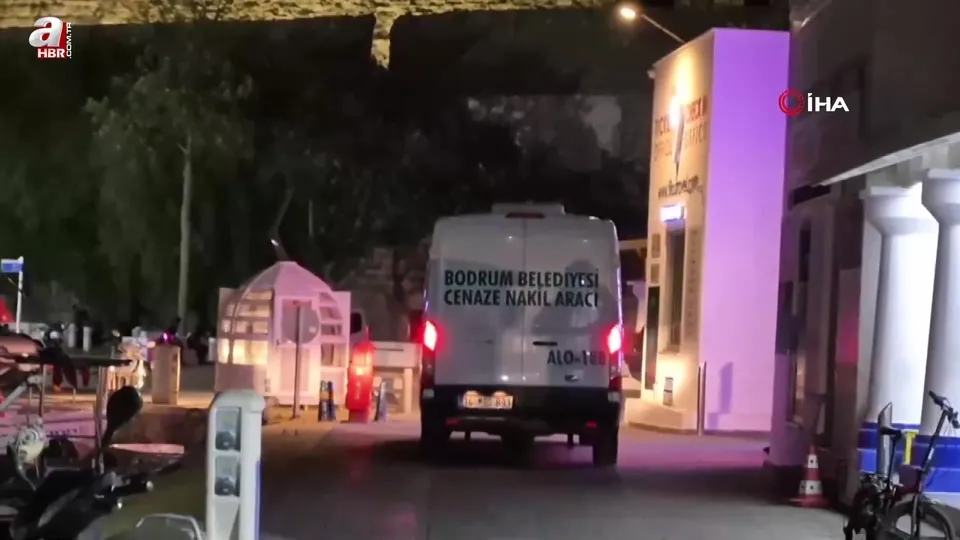 Ayağına ağırlık bağlayıp denize atladı