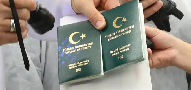 Yerli ve milli pasaport dönemi başladı! İçişleri Bakanı Süleyman Soylu yerli pasaportu tanıttı