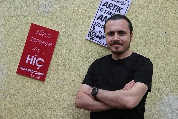 1698304586290.jpeg Dolandırıcıya unutulmaz ders! Tuzağa düşürmek isterken avlandı fotoğrafları WhatsApp'tan gönderdi - 1