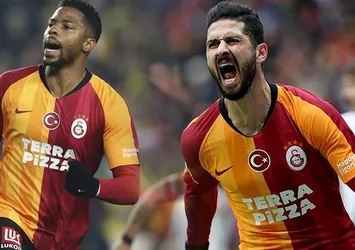 Galatasaray'da dört imza birden!