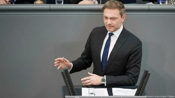 Almanya Maliye Bakanı ne yapacağını şaşırdı! Öğrencilerin tepkisi şoke etti