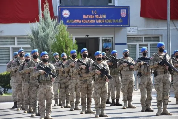 Son dakika: Batman İl Jandarma Komutanlığı'nda görevli 73 komando dualarla Resulayn'a uğurlandı - 6