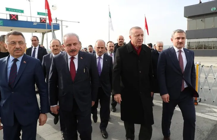 Başkan Erdoğan kurdeleyi kesip otomobille yolu test etti! Kuzey Marmara Otoyolu Kınalı-Odayeri Kesimi açıldı...