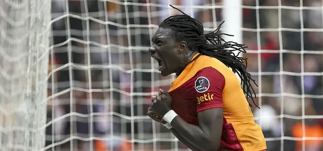 Bafetimbi Gomis Galatasaray’da 3. gol sevincini yaşadı