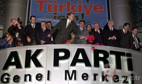 Cumhurbaşkanı Recep Tayyip Erdoğan'ın yaşamı ve siyasi kariyeri 52