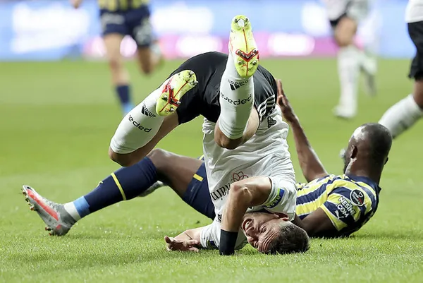 Beşiktaş Fenerbahçe derbisi golsüz berabere bitti! Beşiktaş-Fenerbahçe 0-0