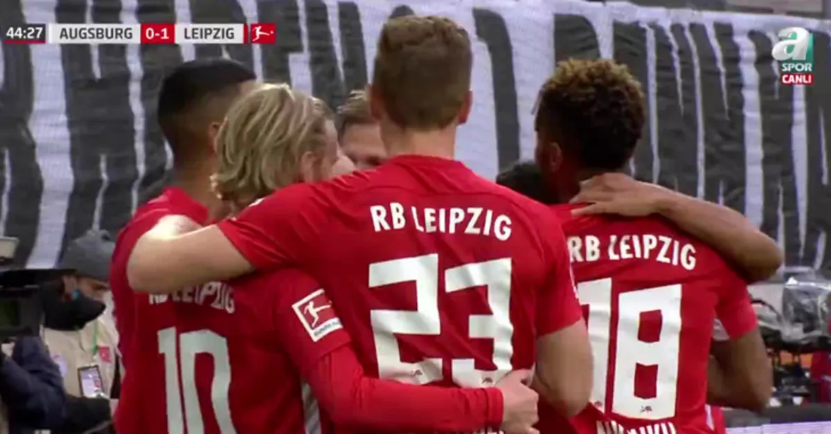 GOL | Augsburg 0-1 RB Leipzig
