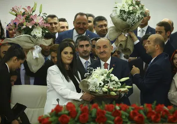 Milyonlarca kişinin gözü Bakan Sarıeroğlu'nda