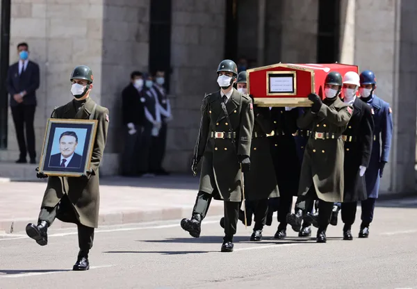 Son dakika: Yıldırım Akbulut’a veda! Cenaze törenine Başkan Erdoğan da katıldı