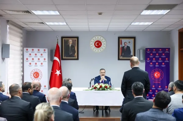 disisleri-bakani-hakan-fidandan-diplomasi-trafigi-tacikistan-temsilciler-meclisi-baskani-zokirzoda-ile-bir-ara-1704901433693.jpg Dışişleri Bakanı Hakan Fidan’dan diplomasi trafiği: Tacikistan Temsilciler Meclisi Başkanı Zokirzoda ile bir araya geldi - 2