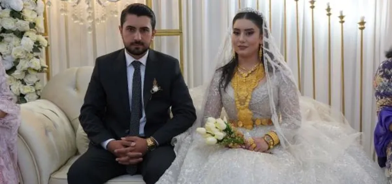 Hakkari’de bir aşiret düğününde gelinle damada 1,5 milyon TL’lik takı ve para