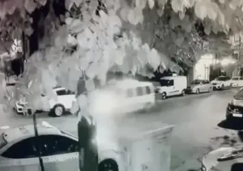 Yoldan geçen adamı vurdu: O anlar kamerada