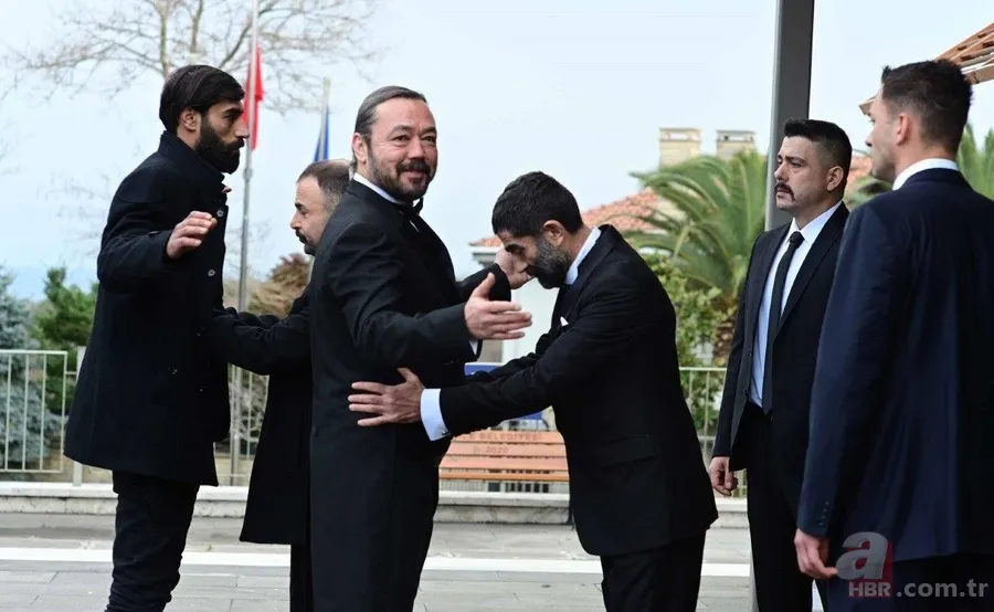 Ben Bu Cihana Sığmazam'da şoke eden sahne! Cezayir öldü mü? Oktay Kaynarca diziden ayrıldı mı, ayrılacak mı? 21. bölüm fragmanı... 5