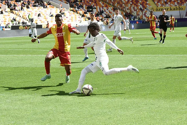 Süper Lig’de küme düşen ilk takım belli oldu! Giresunspor’un 1-0 yendiği Öznur Kablo Malatyaspor küme düştü