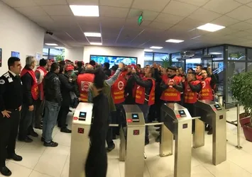 250 işçi CHP'li Çankaya Belediyesini bastı
