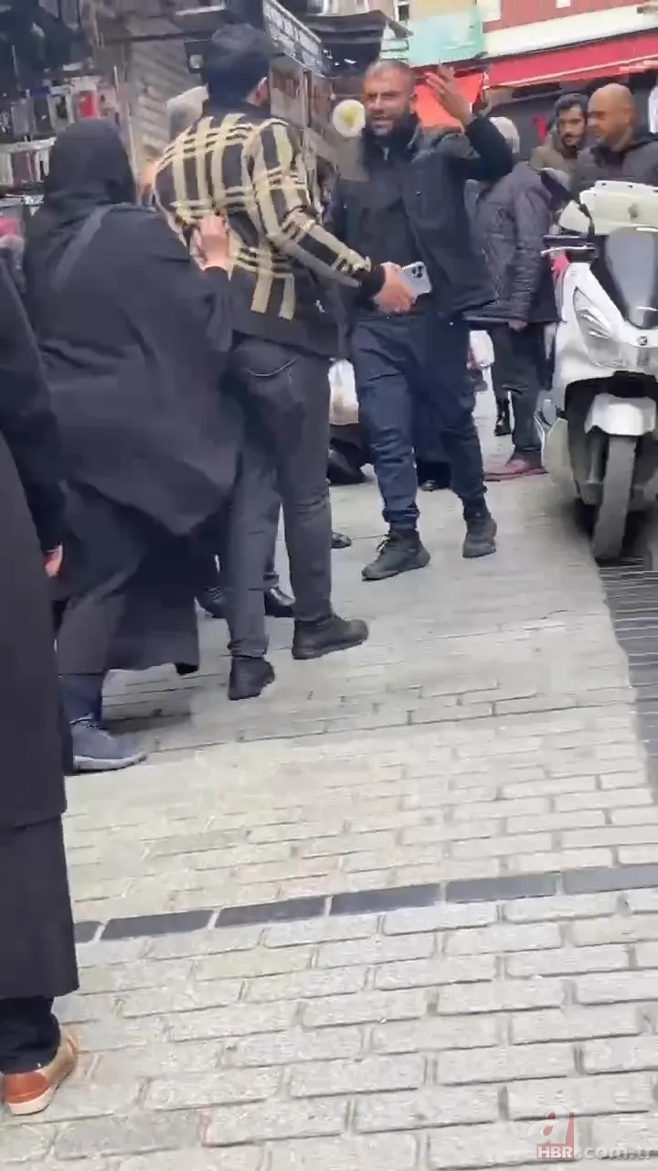 Fatih'te çarşaflı kadına saldırı! Saldırgan mahkeme tarafından tutuklandı 9