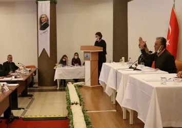Ağzı bozuk CHP'li başkan belediye Meclis'ini karıştırdı! İP'liler toplantıyı terk etti