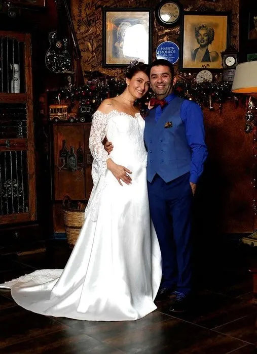 demet sener ibrahim kutluay dan bosandi yeni sevgilisiyle tatile cikti