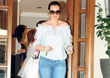 Fahriye Evcen provalara başladı