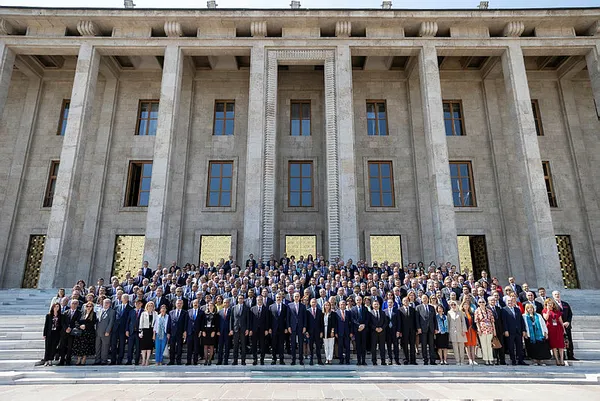son-dakika-tbmm-baskani-numan-kurtulmustan-buyukelciler-konferansinda-kritik-mesajlar-tesirli-turkiyeyi-insa-e-1691582960320.jpg TBMM Başkanı Numan Kurtulmuş'tan 'Büyükelçiler Konferansı'nda kritik mesajlar: Tesirli Türkiye'yi inşa etmeliyiz - 7