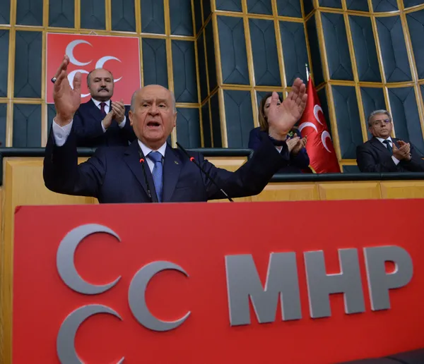 Son dakika: MHP lideri Bahçeli’den Özlem Gürses’e sert tepki: Utanmaz simalar ne kadar çoğaldı
