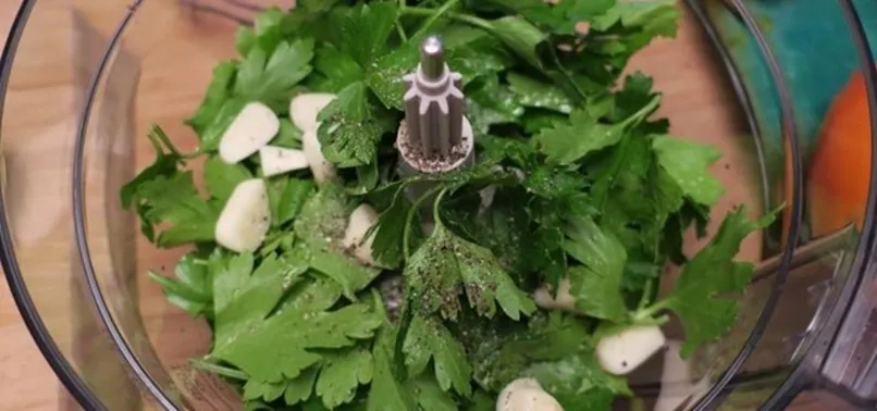 Sarımsağı böyle tüketirseniz afrodizyak etkisi artıyor