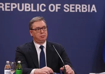 Vucic'den 'Sırbistan'ı vermeyiz' mitingi: Halk ve Devlet Hareketi kurma kararı aldık