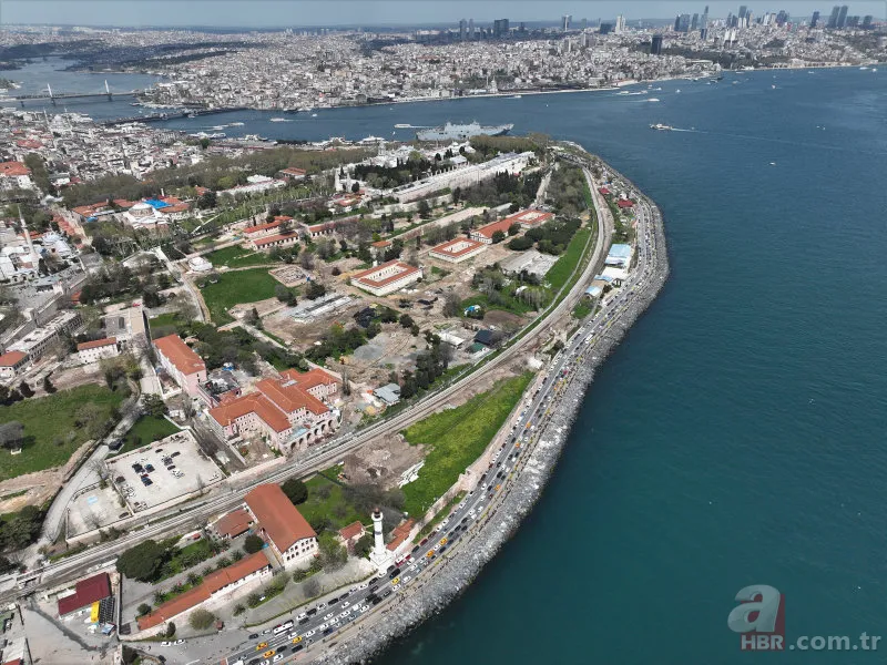 TCG Anadolu'da bayram yoğunluğu! Kuyruğun sonunu görebilmek mümkün değil... Vatandaş A Haber'de anlattı: Gururun simgesi 20