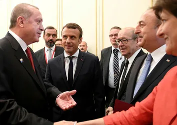 Erdoğan'ı şaşırtmıştı! Fransa Savunma Bakanı Goulard istifa etti