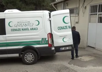 1 buçuk yaşındaki Yezen komşusunun arabasının altında can verdi!