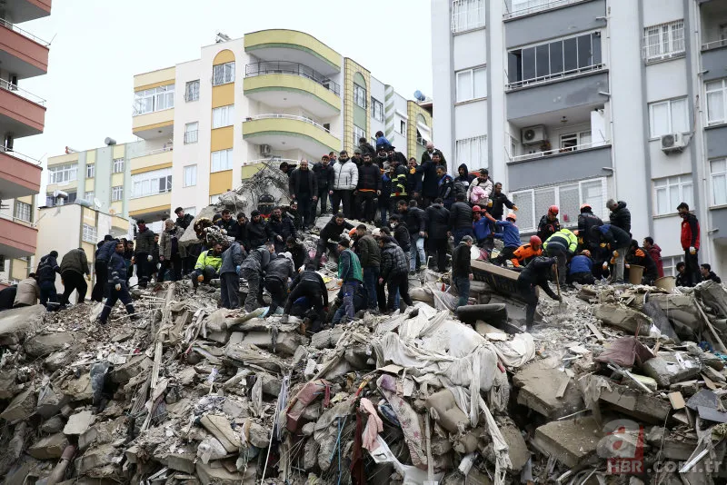 Kahramanmaraş'ta 7,7 büyüklüğünde deprem! Kahramanmaraş depreminin sesi ortaya çıktı 13