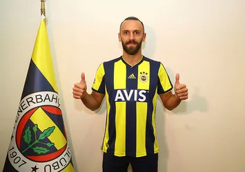 Fenerbahçe'de Vedat Muriç imzayı attı