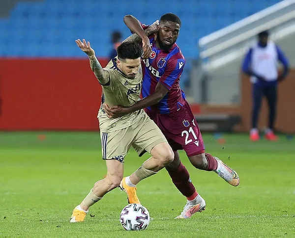 Trabzonspor-Fenerbahçe derbisinin biletleri satışta