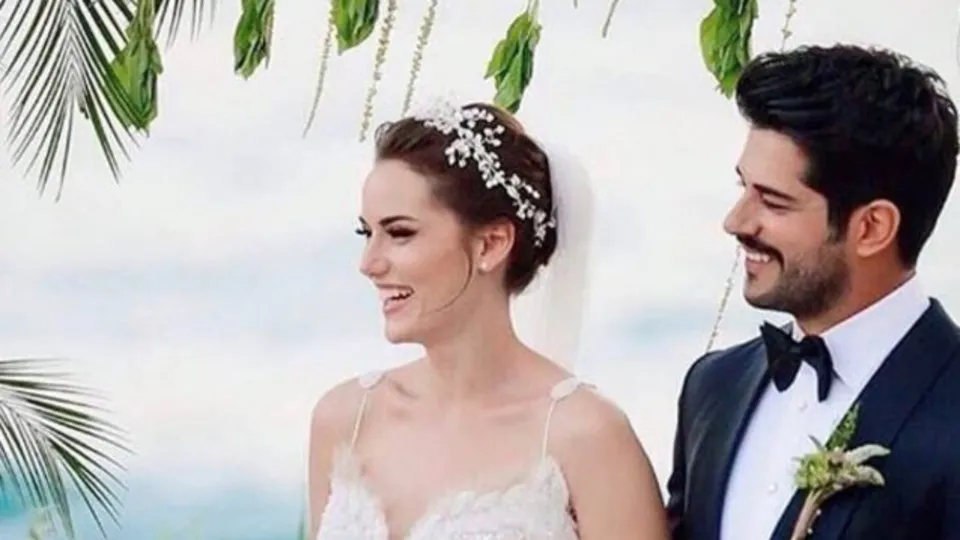 Fahriye Evcen'den beklenen hamle geldi