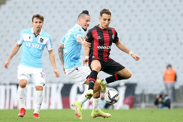 Fatih Karagümrük: 0 - Trabzonspor: 2 MAÇ SONUCU | Fırtına kayıpsız devam ediyor - 1