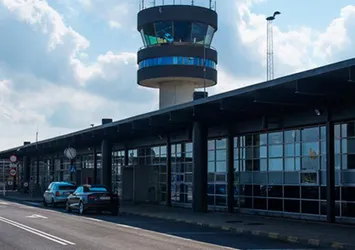 Danimarka'da iki havalimanı boşaltıldı