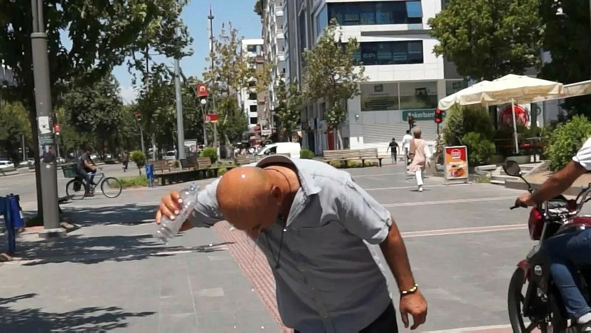 6 Ağustos İstanbul, İzmir, Antalya, Ankara hava durumu: Bugün hava nasıl olacak? Meteoroloji saat verip uyardı sağanak geliyor