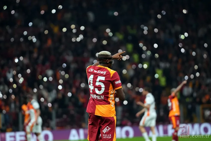 Galatasaray - Başakşehir maçı sonrası çarpıcı sözler: Aslan bu işi bitirdi 21