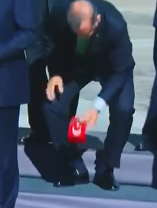 Tek bir oy bile çok önemli! AK Parti’den ikinci tur öncesi yeni reklam filmi! Büyük Türkiye zaferi için hep birlikte sandığa...