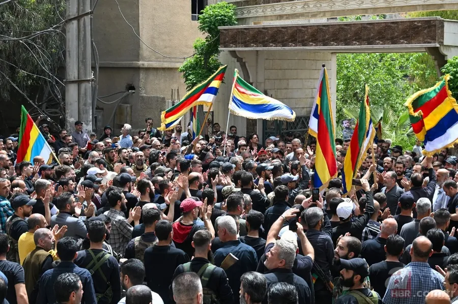 Gece helikopterleri, gizli para, milis ağları: İsrail'in Suriye'yi ateşe verme planı ortaya çıktı! 14